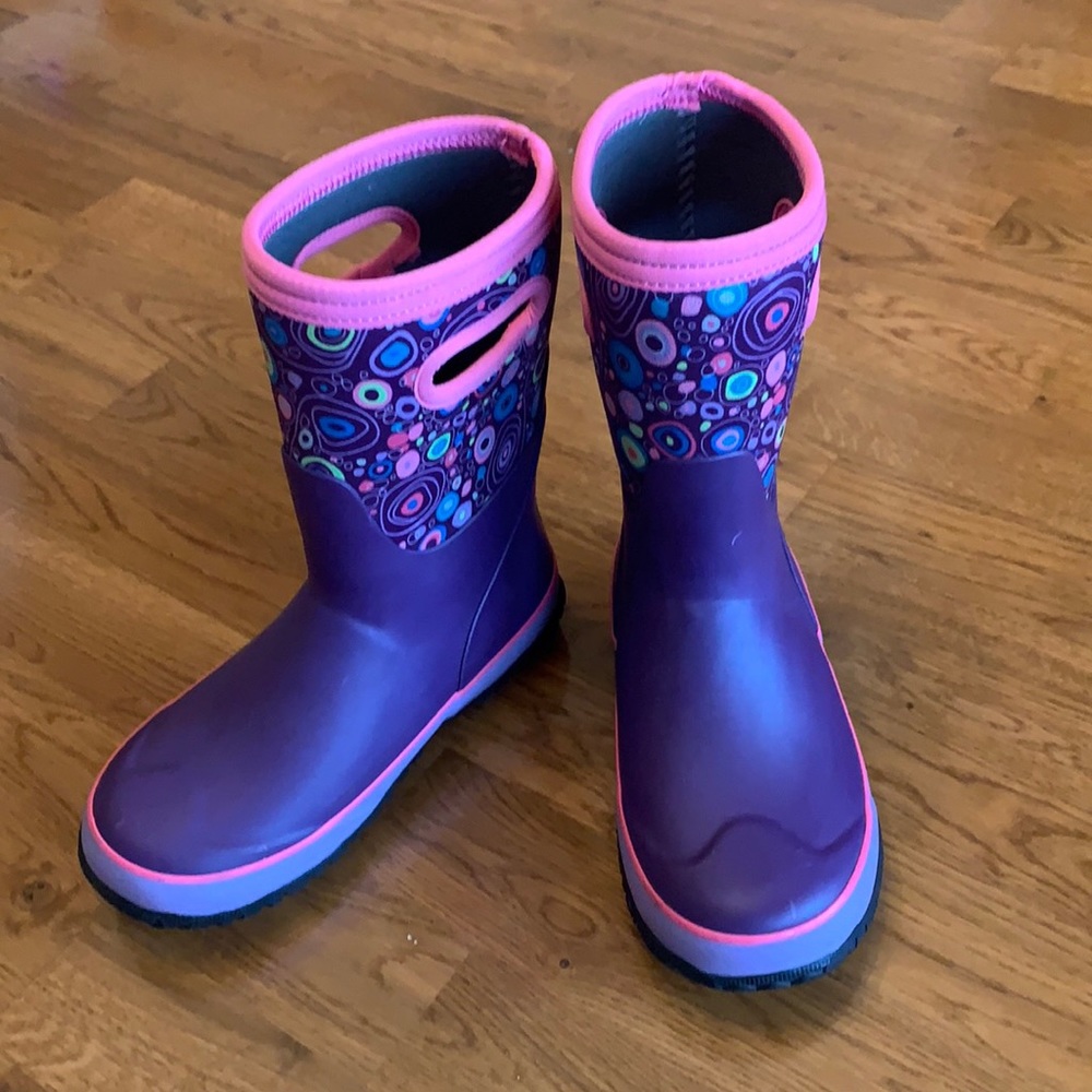 FREE Shipping! NWOT BOGS size 3 youth